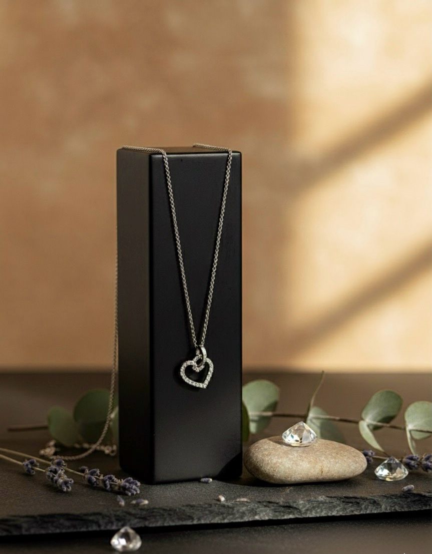 0.15 carat Natural Diamond Necklace | 14k white gold | 2.50 grams